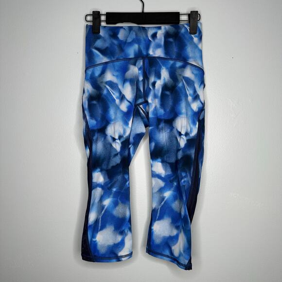 Lululemon Women’s Blue Print Train Times Crop 17" In Mini Blush Blossom Size‎ 4 - Picture 3 of 10